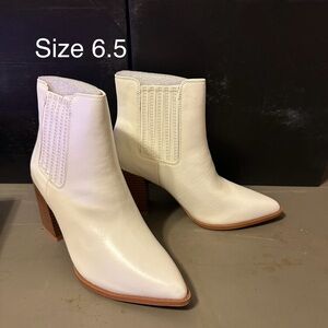 Elegant White Ankle Boots